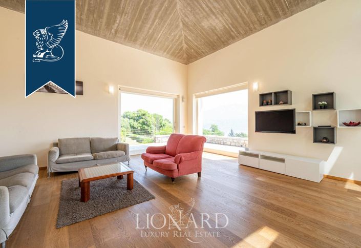 Image No.15-6 Bed Villa for sale