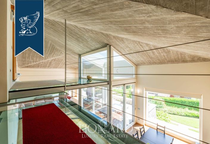 Image No.20-6 Bed Villa for sale