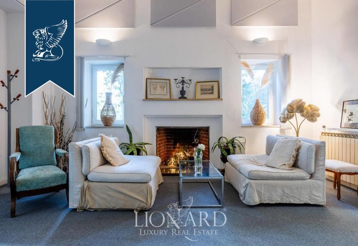 Image No.20-7 Bed Villa for sale