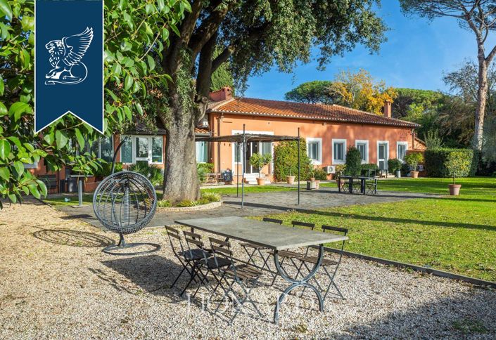 Image No.7-7 Bed Villa for sale