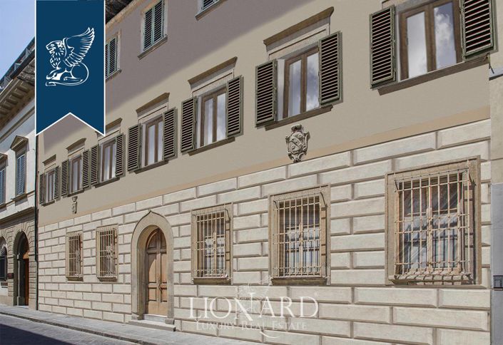 Image No.2-15 Bed Property for sale