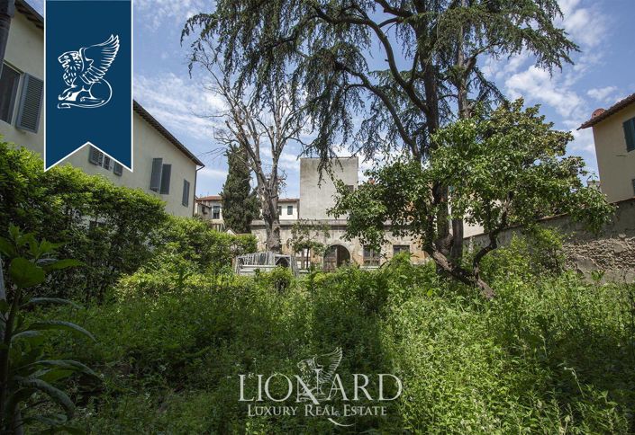 Image No.28-15 Bed Property for sale