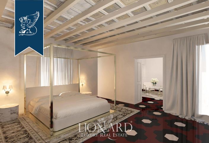 Image No.8-15 Bed Property for sale