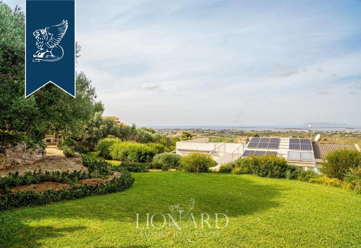 Image No.17-5 Bed Villa for sale