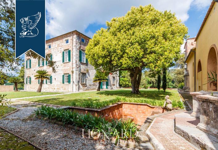 Image No.10-9 Bed Property for sale