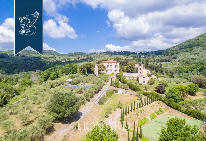 Image No.2-9 Bed Property for sale