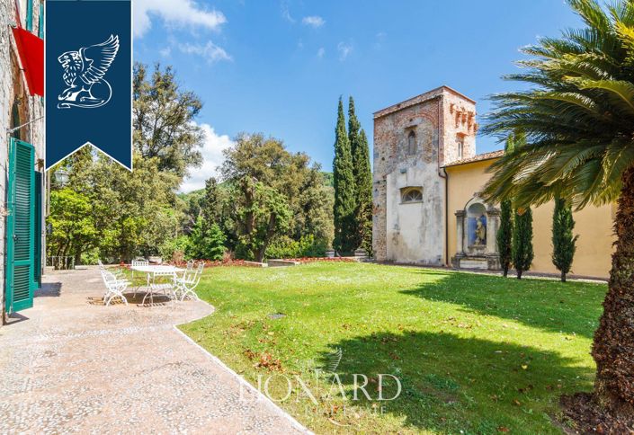 Image No.22-9 Bed Property for sale