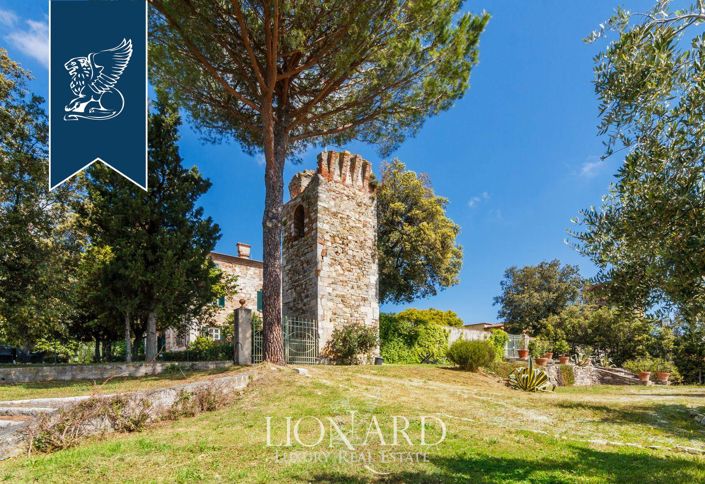 Image No.26-9 Bed Property for sale