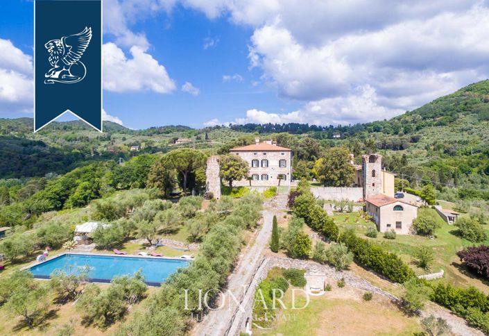 Image No.3-9 Bed Property for sale