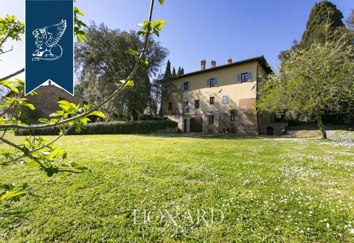 Image No.11-10 Bed Villa for sale