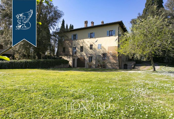 Image No.12-10 Bed Villa for sale