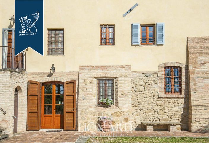 Image No.15-10 Bed Villa for sale