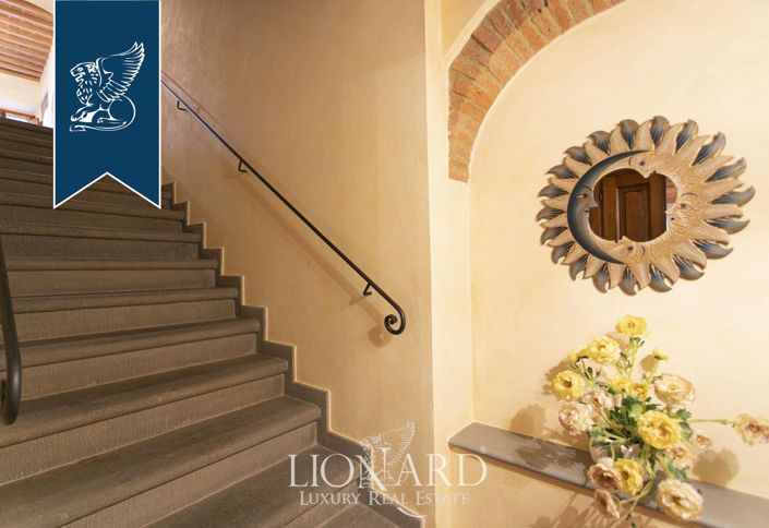 Image No.57-10 Bed Villa for sale