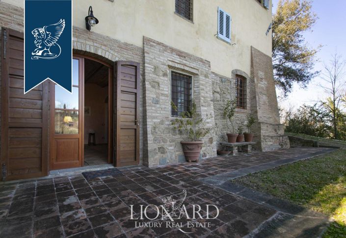 Image No.58-10 Bed Villa for sale