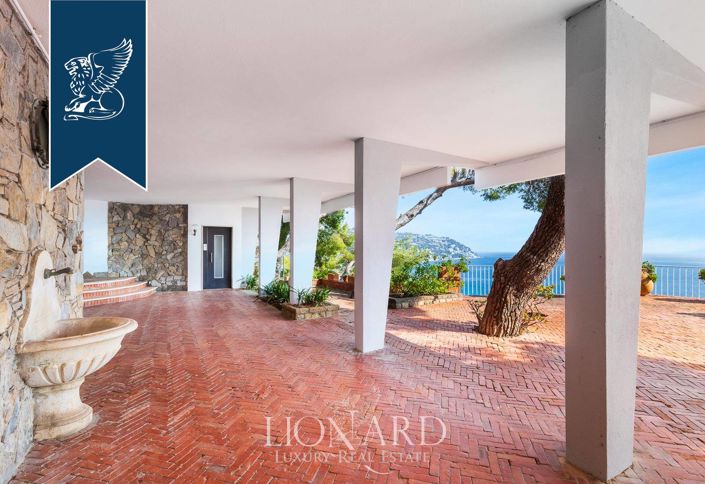 Image No.7-11 Bed Villa for sale