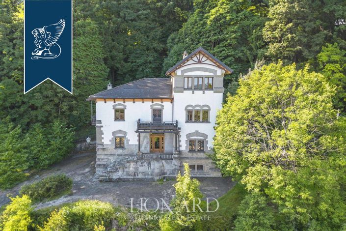 Image No.3-5 Bed Villa for sale