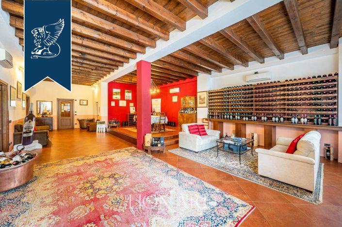 Image No.3-5 Bed Villa for sale