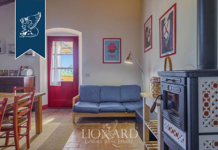 Image No.13-15 Bed Villa for sale