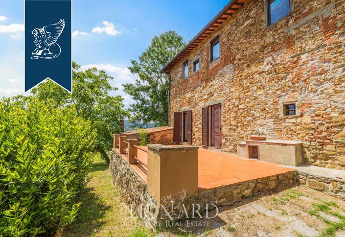 Image No.12-13 Bed Country House for sale