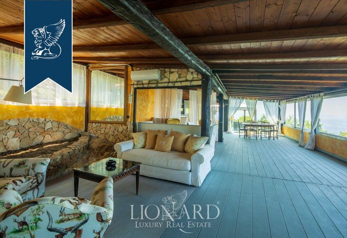 Image No.11-6 Bed Villa for sale