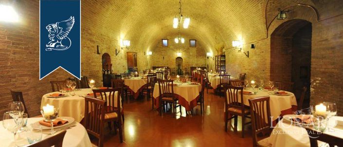 Image No.12-25 Bed Hotel for sale