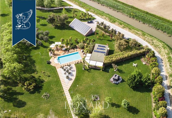 Image No.13-4 Bed Villa for sale