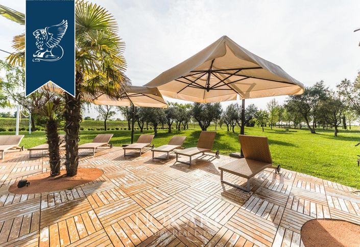 Image No.22-4 Bed Villa for sale