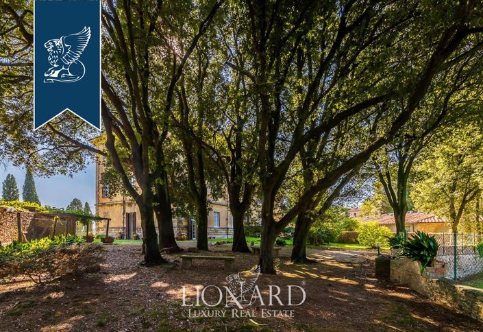 Image No.16-9 Bed Villa for sale