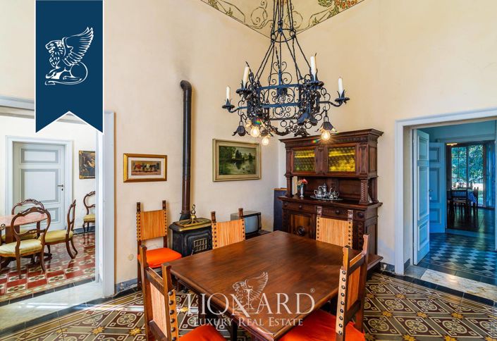 Image No.18-9 Bed Villa for sale