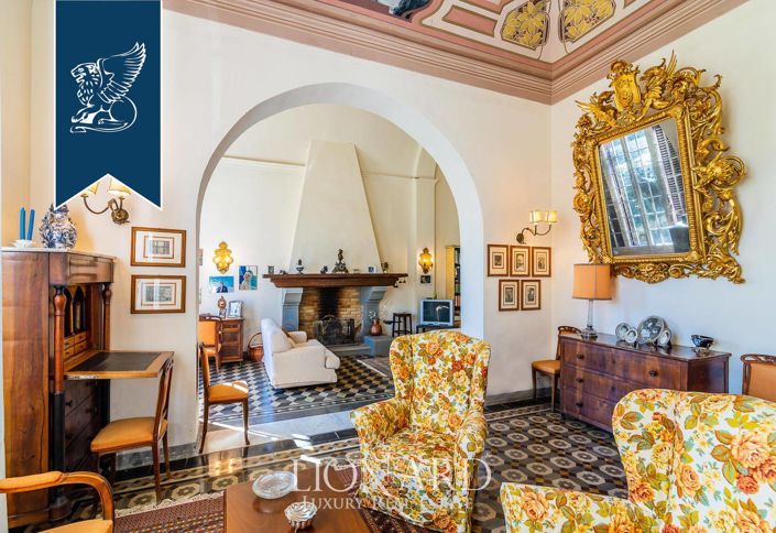 Image No.21-9 Bed Villa for sale