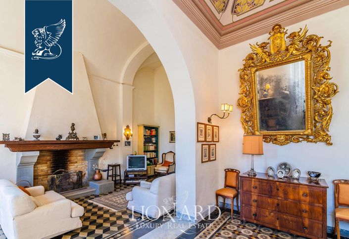 Image No.22-9 Bed Villa for sale