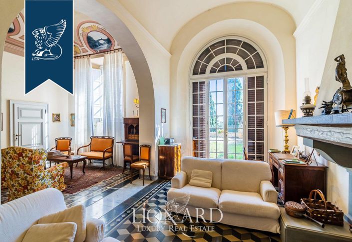 Image No.25-9 Bed Villa for sale