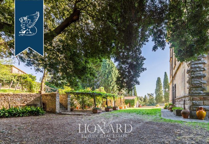 Image No.5-9 Bed Villa for sale