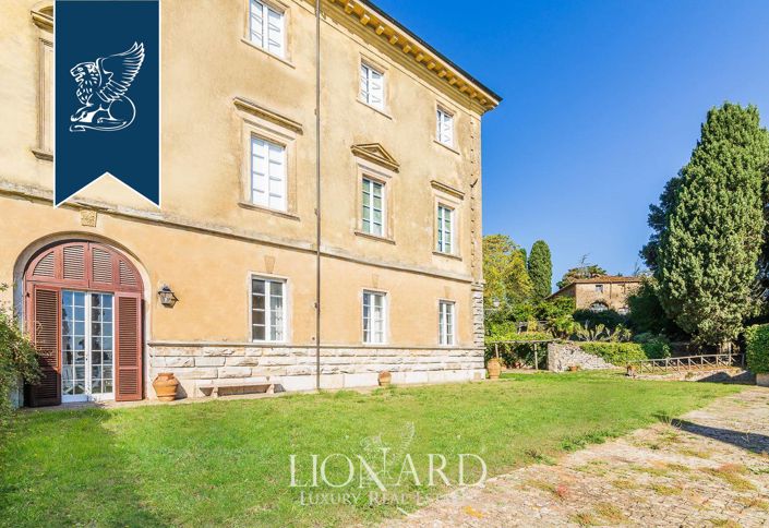 Image No.7-9 Bed Villa for sale