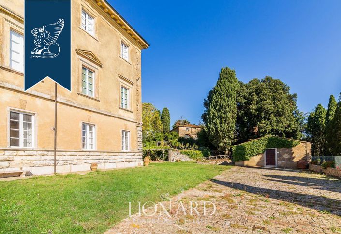 Image No.8-9 Bed Villa for sale