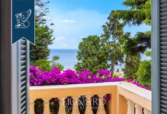 Image No.15-6 Bed Villa for sale