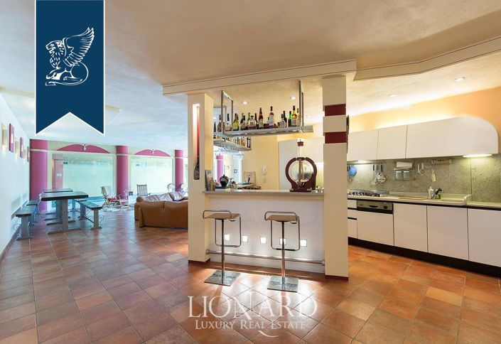 Image No.23-7 Bed Villa for sale