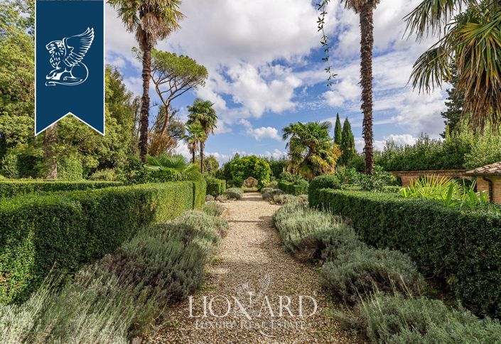 Image No.25-23 Bed Hotel for sale