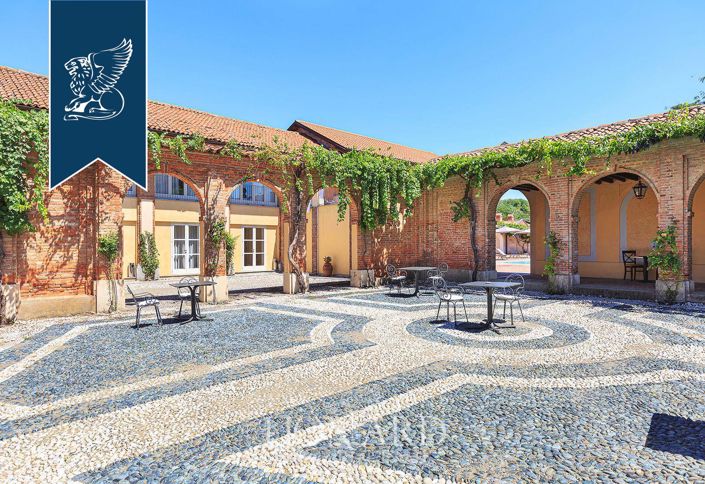 Image No.12-45 Bed Hotel for sale