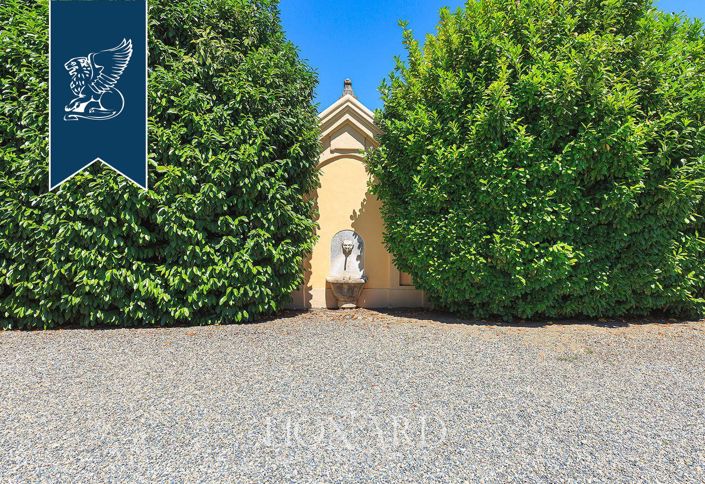 Image No.22-45 Bed Hotel for sale