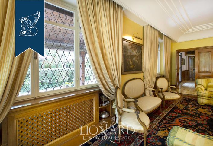 Image No.21-10 Bed Villa for sale