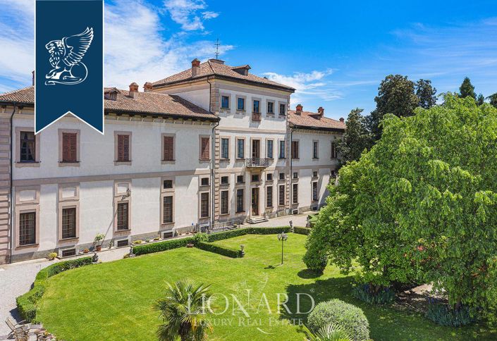 Image No.1-42 Bed Villa for sale