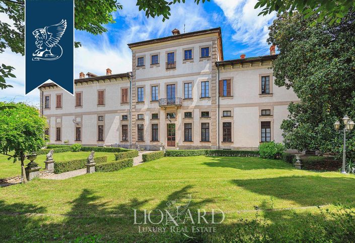 Image No.2-42 Bed Villa for sale