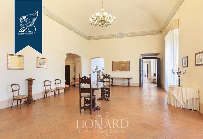 Image No.36-42 Bed Villa for sale