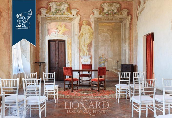 Image No.45-42 Bed Villa for sale