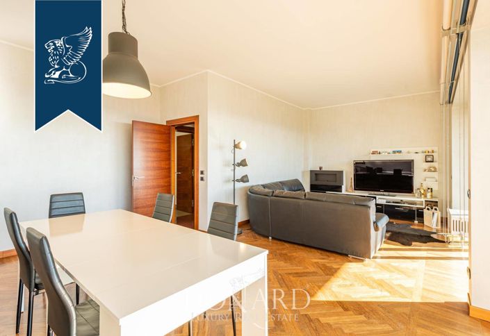 Image No.42-5 Bed Villa for sale