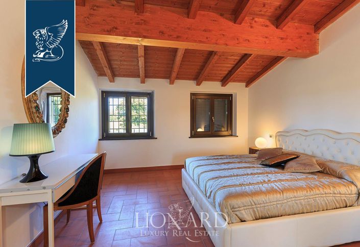 Image No.34-15 Bed Villa for sale