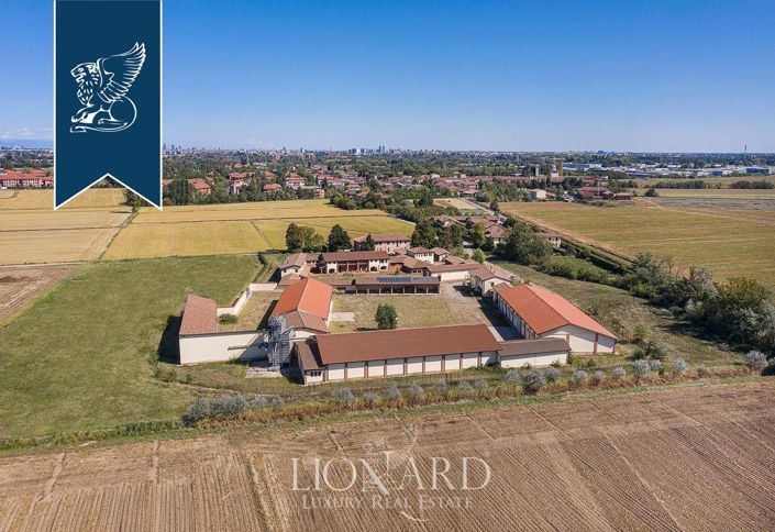 Image No.43-15 Bed Villa for sale