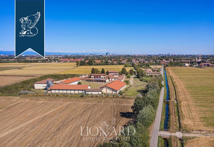 Image No.7-15 Bed Villa for sale