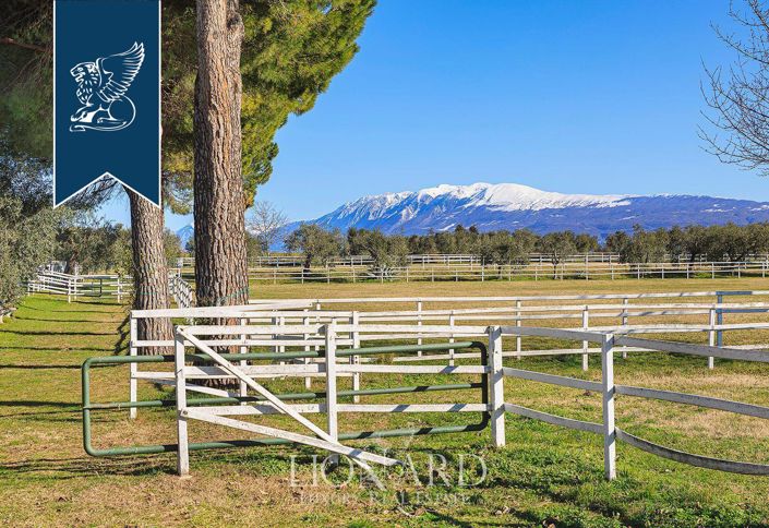 Image No.22-10 Bed Villa for sale